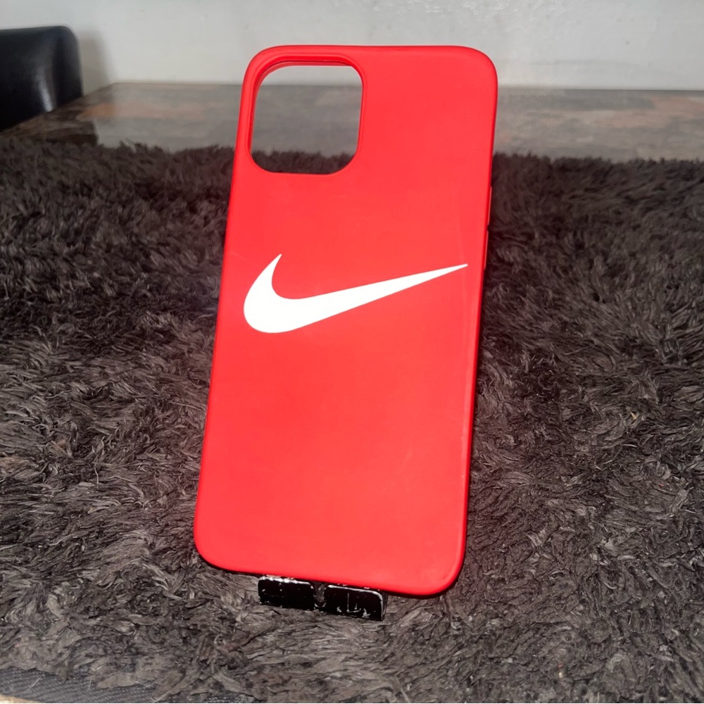 12 Pro Max Red Phone Case 🔥🔥🔥🔥🔥‼️‼️ - Picture 14 of 15